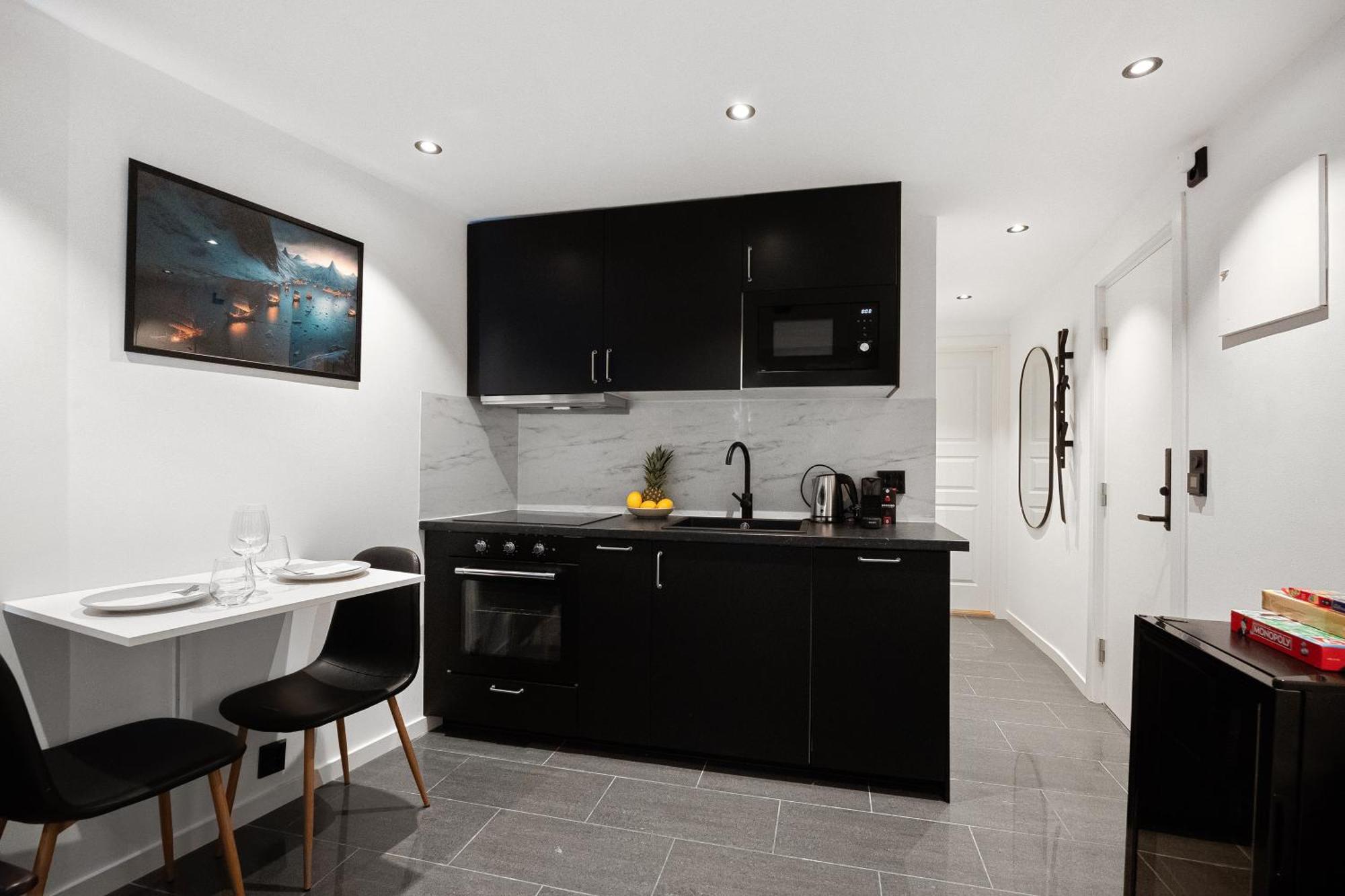 Renovated 2024 - Viking Inspired - Behind Bryggen Appartement Bergen Buitenkant foto